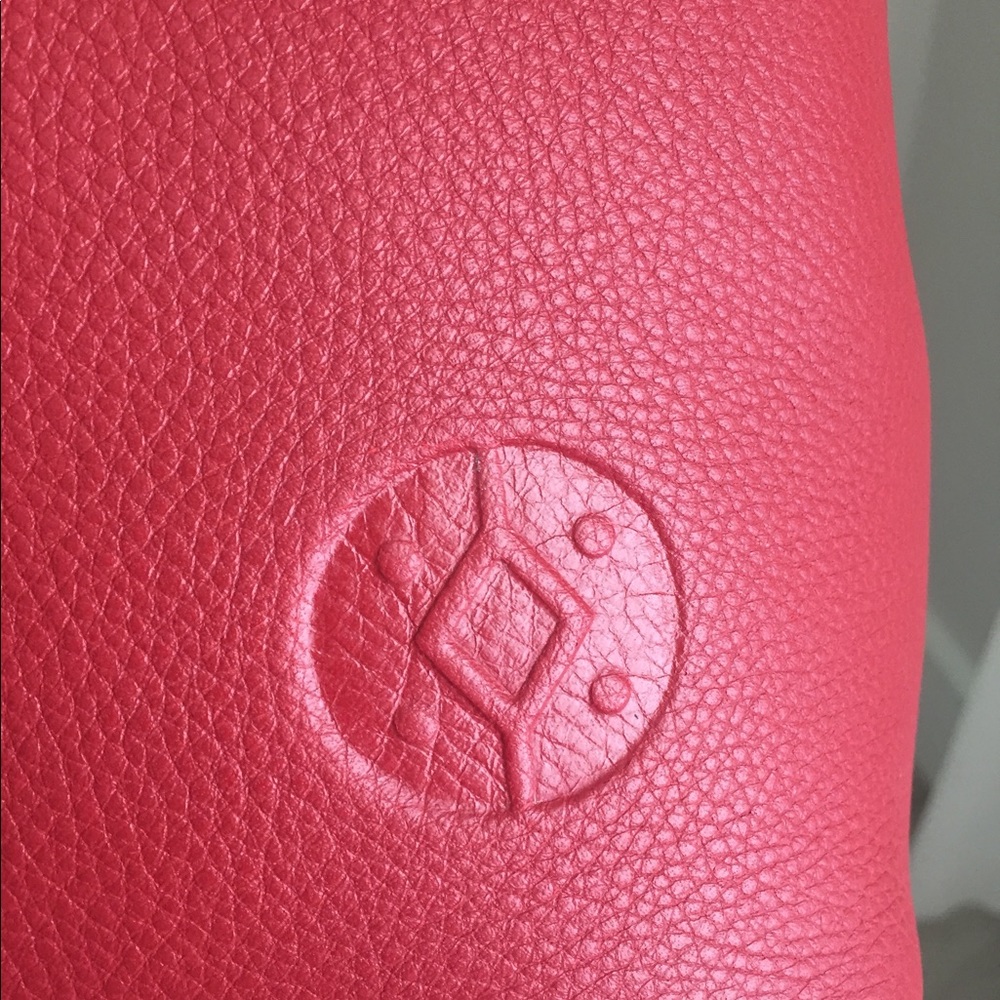 Designer Handbag - Picture 14 of 14